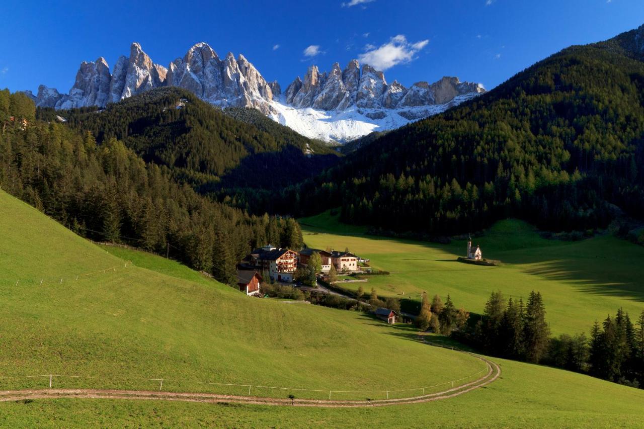 Hotel Ranuimuellerhof Funes  Eksteriør bilde