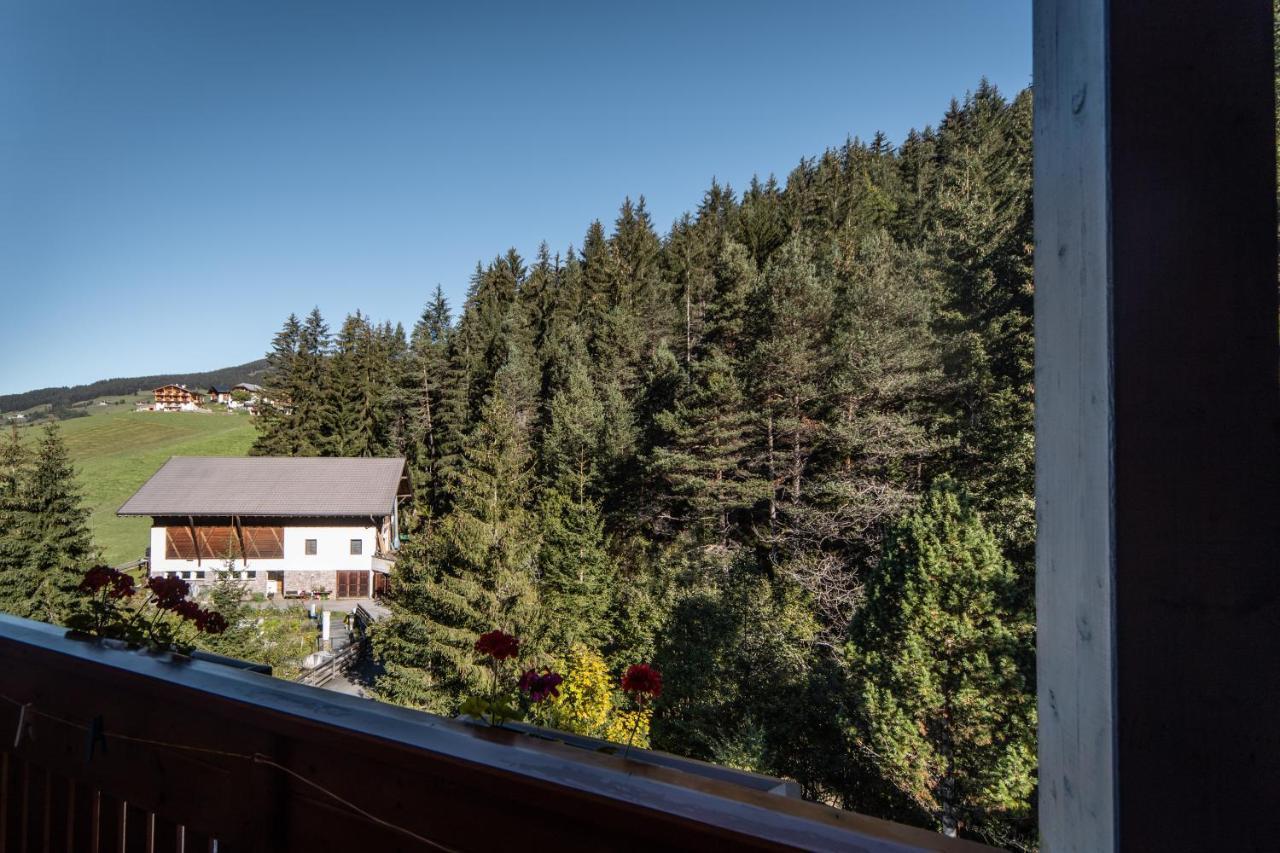 Hotel Ranuimuellerhof Funes  Eksteriør bilde