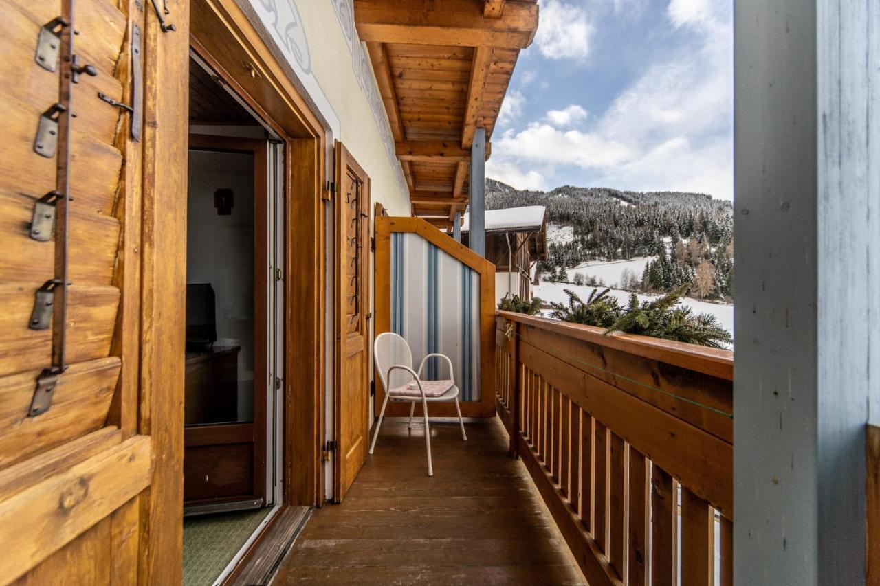 Hotel Ranuimuellerhof Funes  Eksteriør bilde